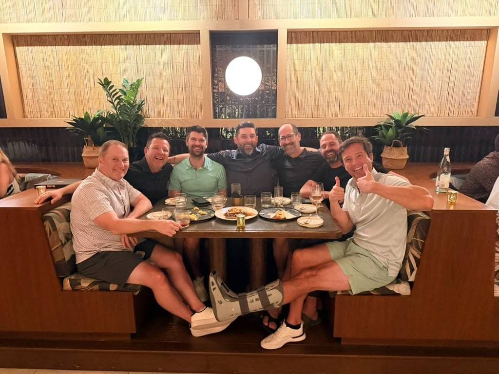 Cinergy member firm principals at a peer group dinner
